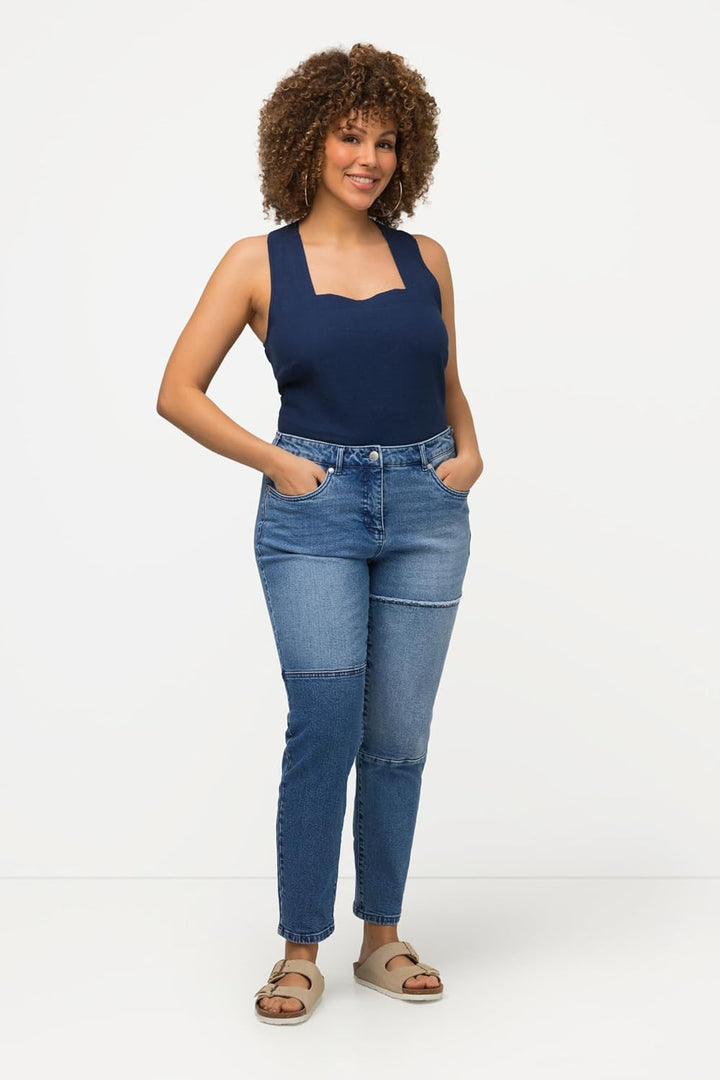 Ulla Popken Damen Denim mit Patch Jeans 32W / 32L Blue Denim, 32W / 32L Blue Denim