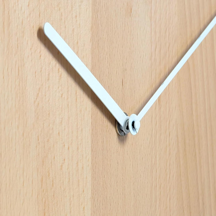 Natuhr Wanduhr Buche geölt Holz Solide Massivholz, geräuscharmes U.T.S. Uhrwerk, puristisch, modern,