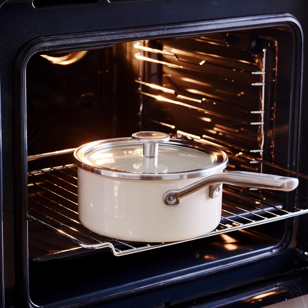 KitchenAid Steel Core Enamel Stielkasserolle mit Deckel (18cm/2l), deutsche Emaille, Induktionsgeeig