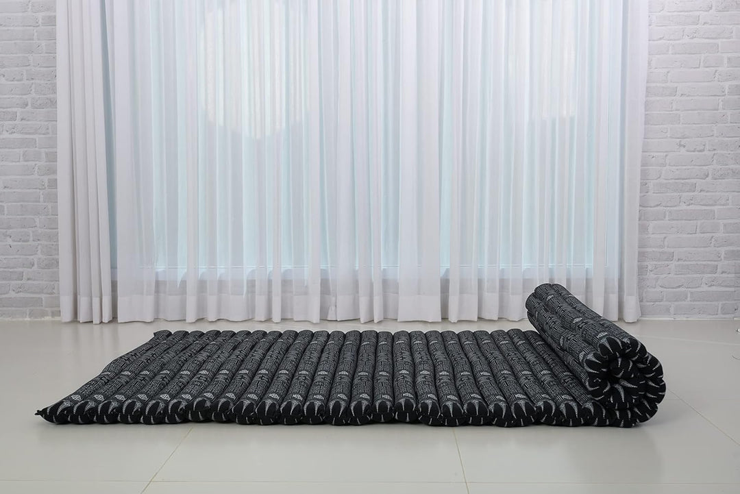 Leewadee Kapok Rollmatte – Handgefertigte Schlaf- & Relax Faltmatte aus Thailand, vielseitig als Gäs