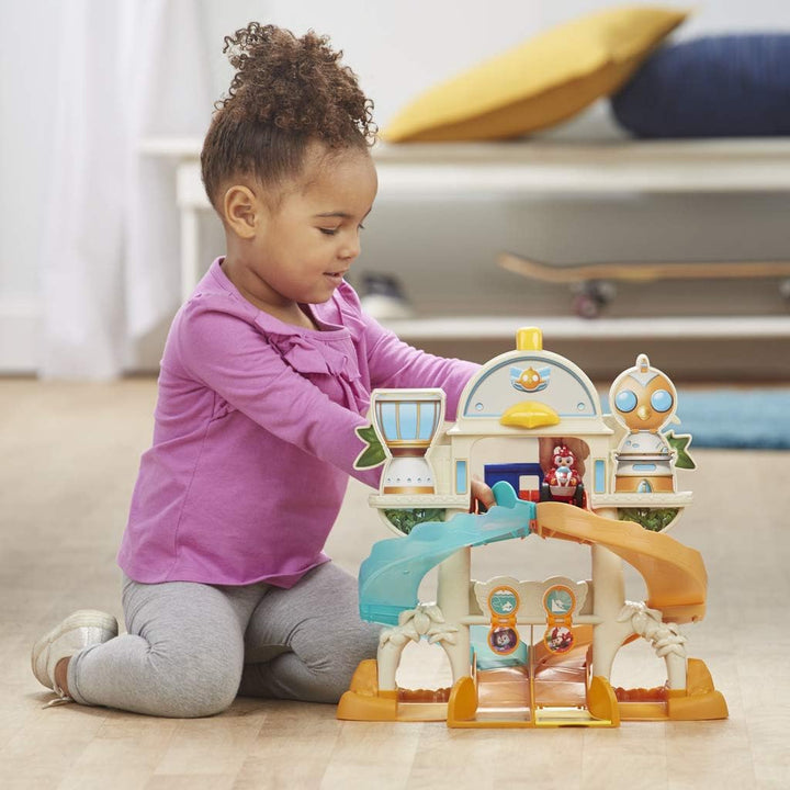 Hasbro Top Wing Turbo-Piste Spielset, enthält Sprungrampe und Starter für zwei Top Wing Flitzer, Spi
