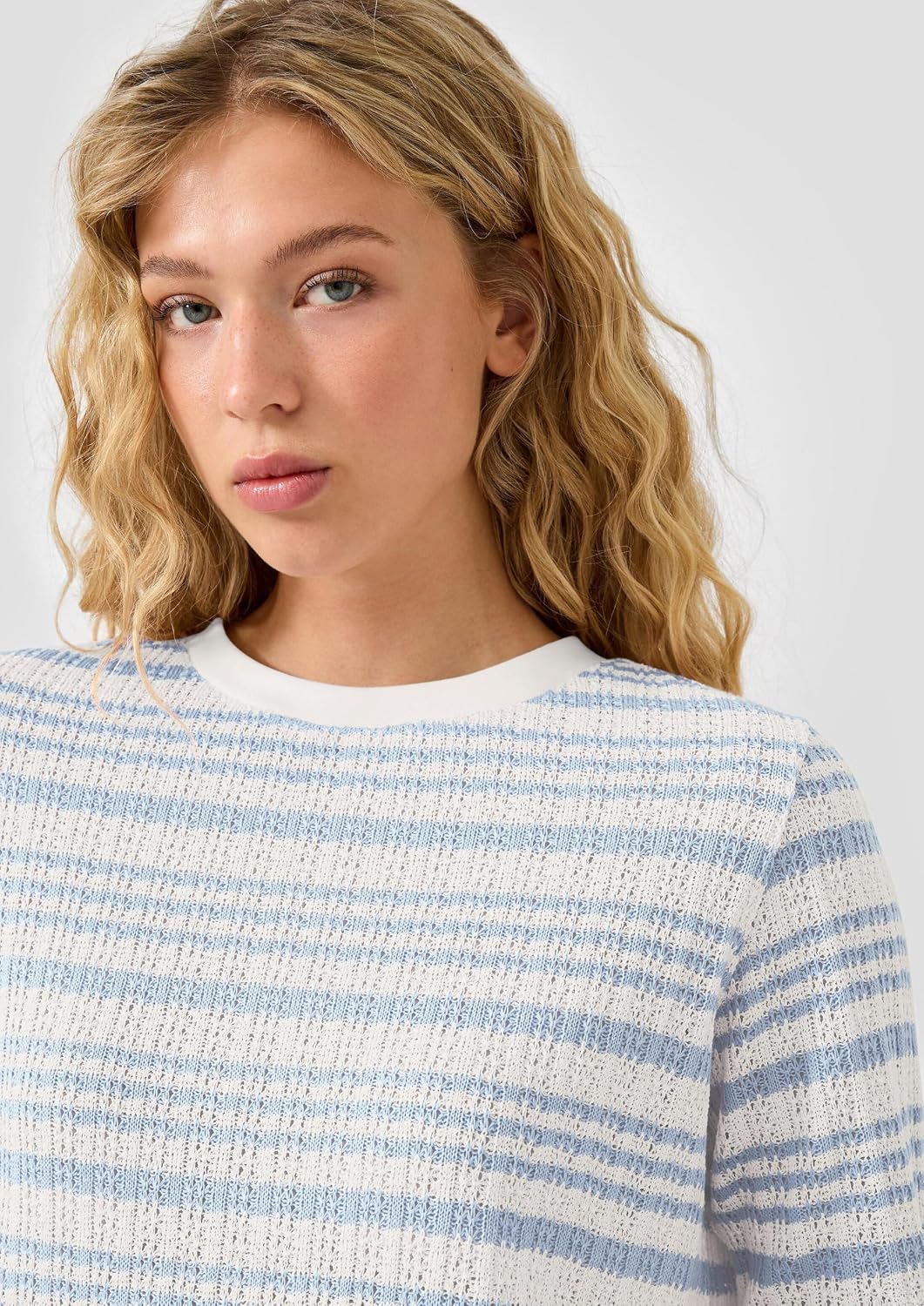 QS Damen Longsleeve mit Ajourmuster T-Shirt Langarm mit Ajourmuster XS 51g0_hellblau, XS 51g0_hellbl