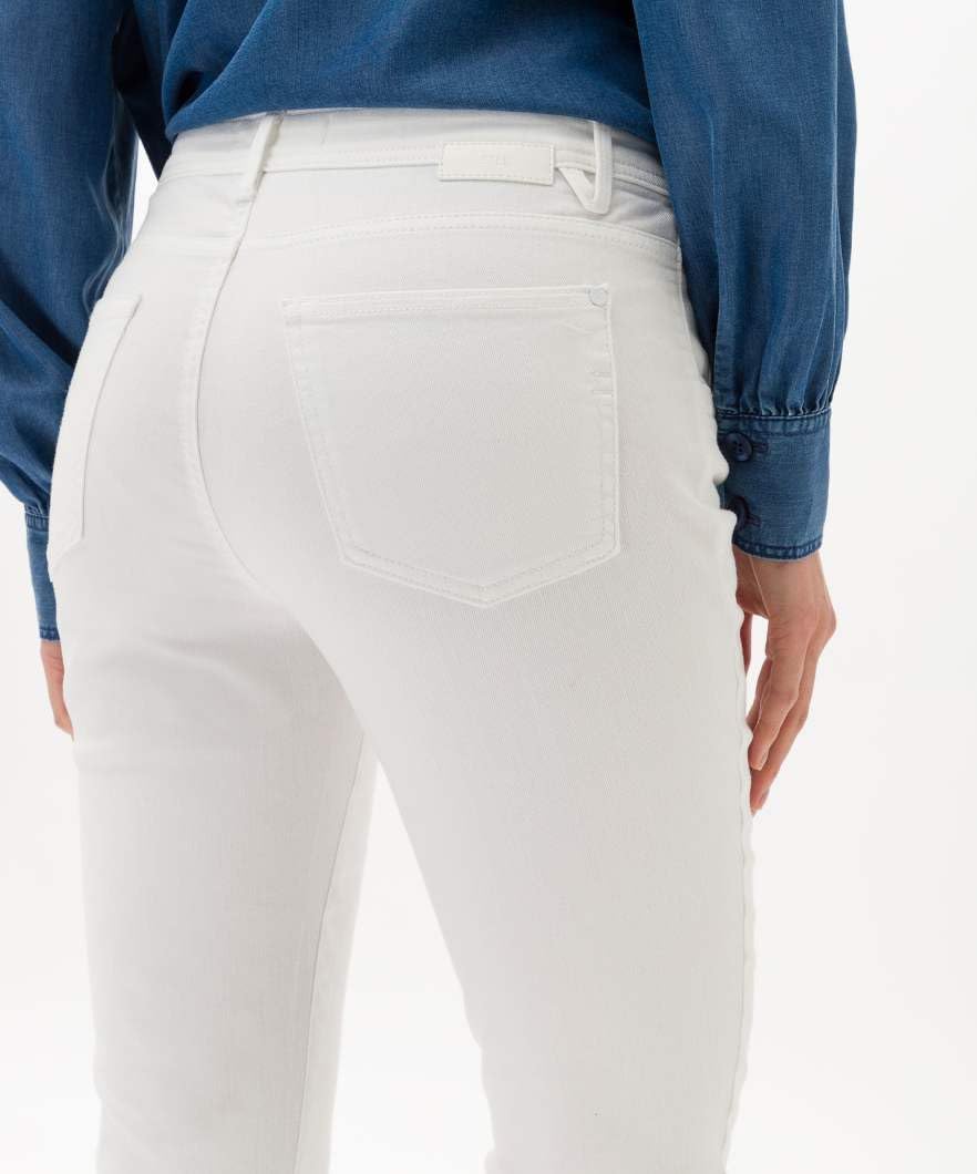 Brax Damen Jeans Style Shakira S Free to Move: Five-Pocket-röhrenjeans 27W / 30L Weiss, 27W / 30L We