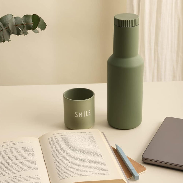 Design Letters Karaffe | Verwenden Sie die Karaffe als thermoskanne, To go becher, Camping becher |