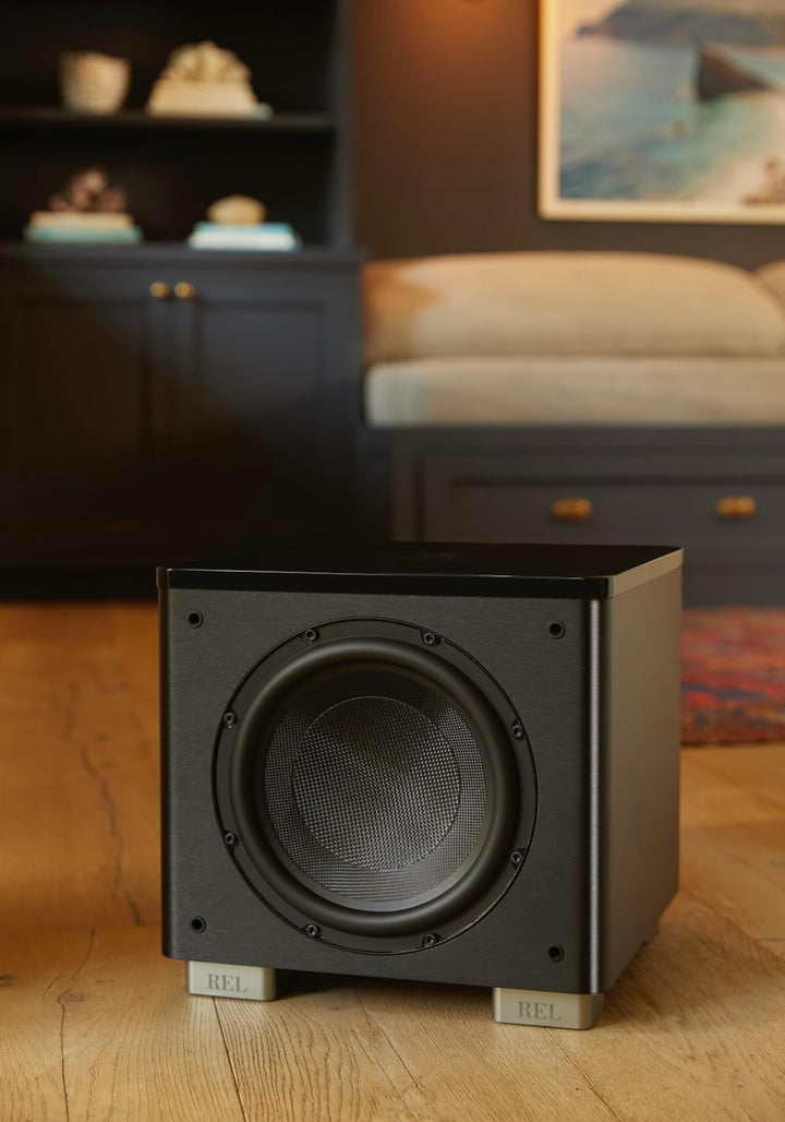 REL HT/1003 MKII 25,4 cm betriebener Subwoofer – kompaktes Design mit Class-D-Verstärker für tiefe B