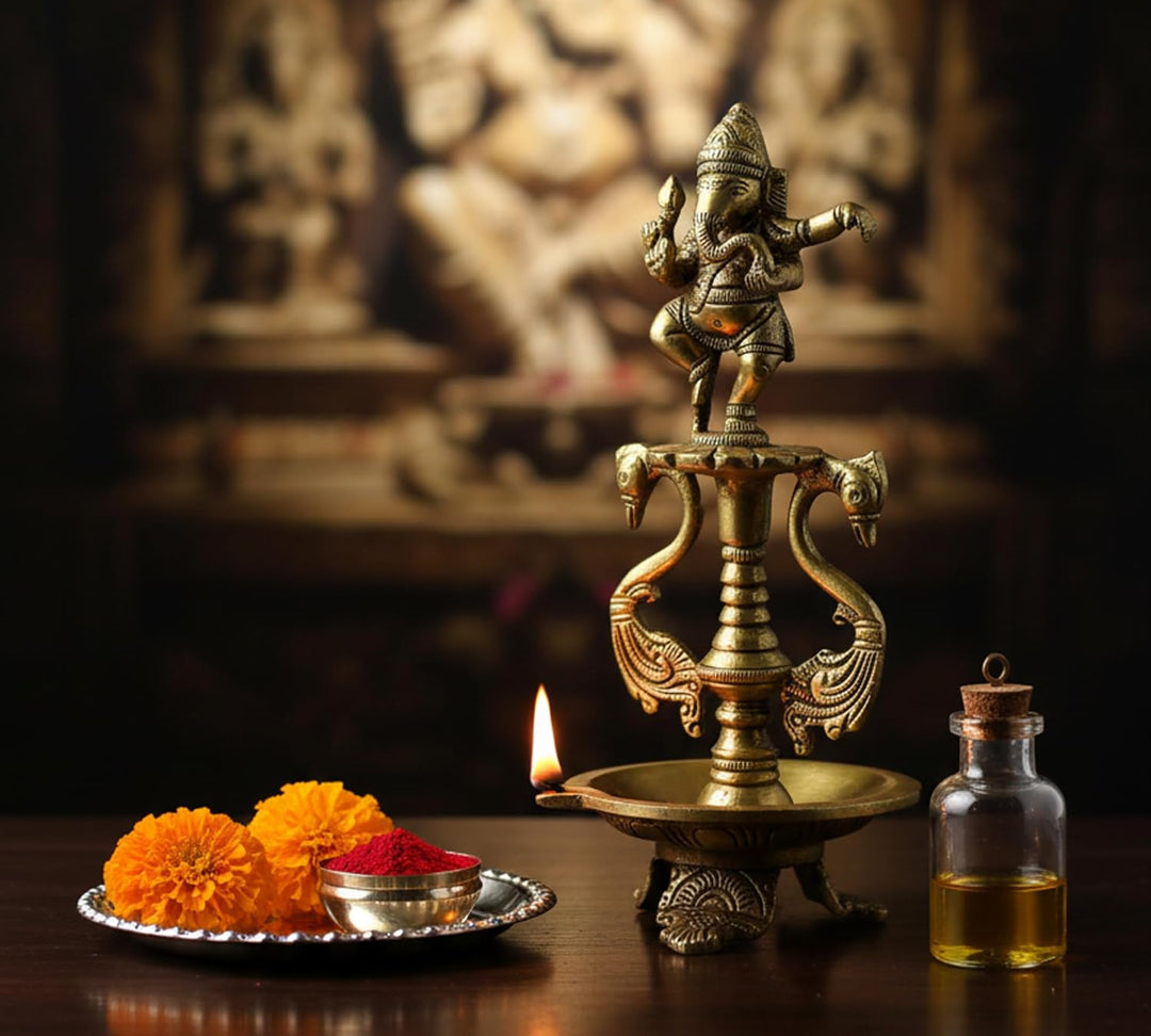 ESPLANADE - Messing Diya | Öllampe | Wohnkultur | Messing Diya | Messing Deepam | Messing Lampen | K