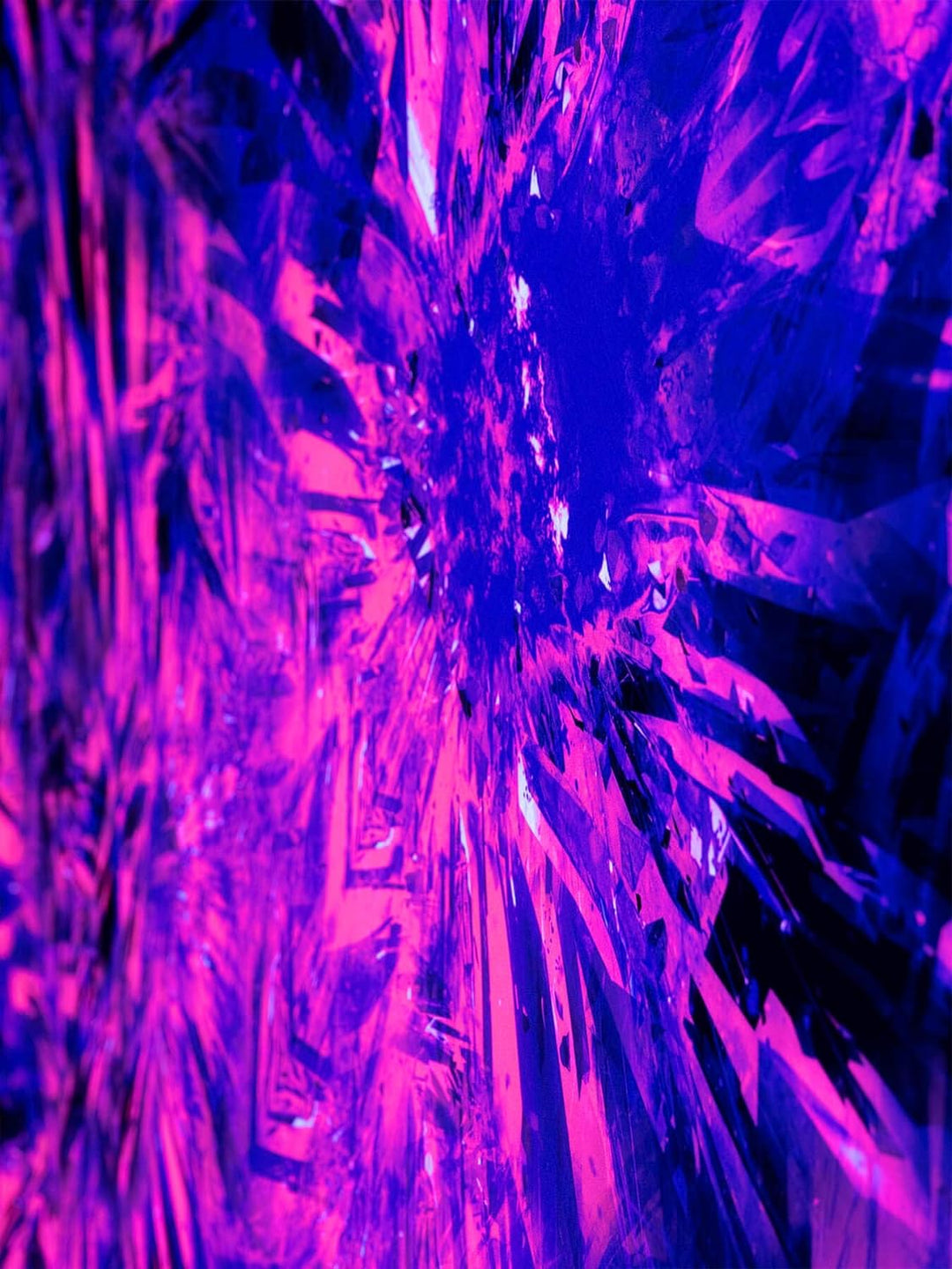 PSYWORK Schwarzlicht Segel Spandex | Goa Amethyst Deceiver Wing Left | 5,0 x 2,5m | UV-aktiv | leuch