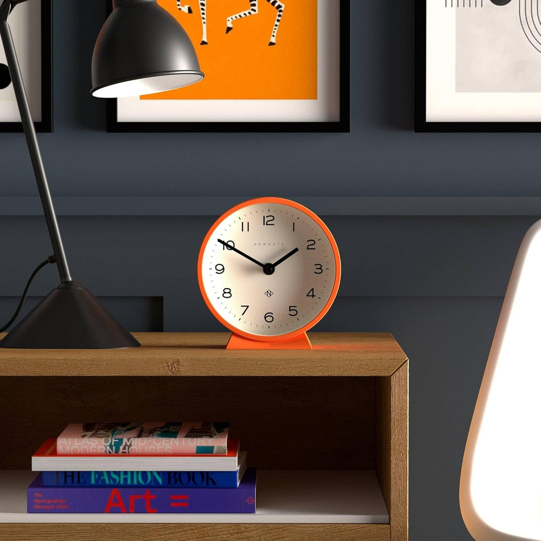 NEWGATE® M Mantel Echo schreibtischuhr | Modernes rundes Design | Kürbis orange | Leicht lesbare Zah