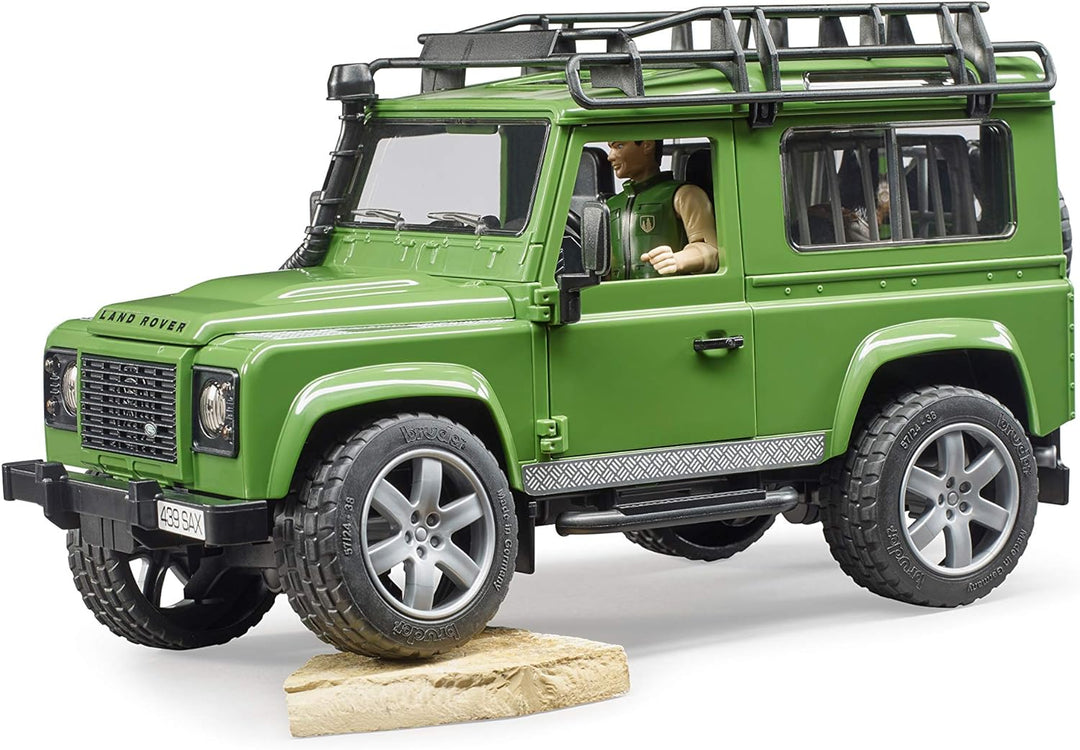 bruder 02587 - Land Rover Defender Station Wagon mit Förster & Hund - 1:16 Geländewagen Jeep Pick-up
