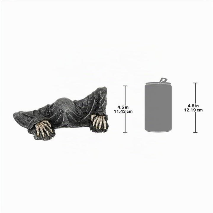 Design Toscano Figur "Der aus dem Grab kriecht", Masse: 37 x 19 x 11.5 cm 1 kg Der aus dem Grab kric