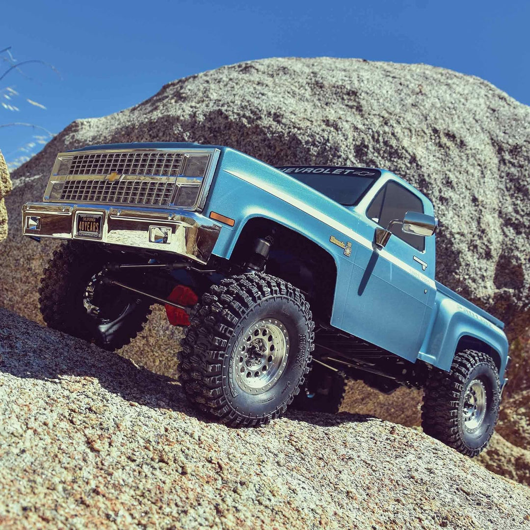 Axial 1/10 SCX10 III Pro-Line 1982 Chevy K10 4WD Rock Crawler Brushed RTR
