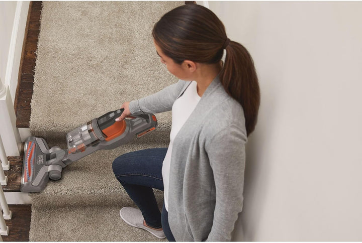 Black+Decker 4in1 Akku-Stielsauger (18V, 2.0Ah, beutelloser Boden- & Handstaubsauger mit Elektrobürs