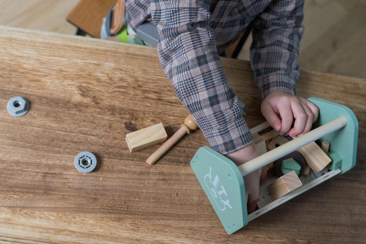 Dantoy - Werkzeugkiste aus Holz für Kinder - Rollenspiel - Holzspielzeug - mit Zubehör - 3+ Jahre