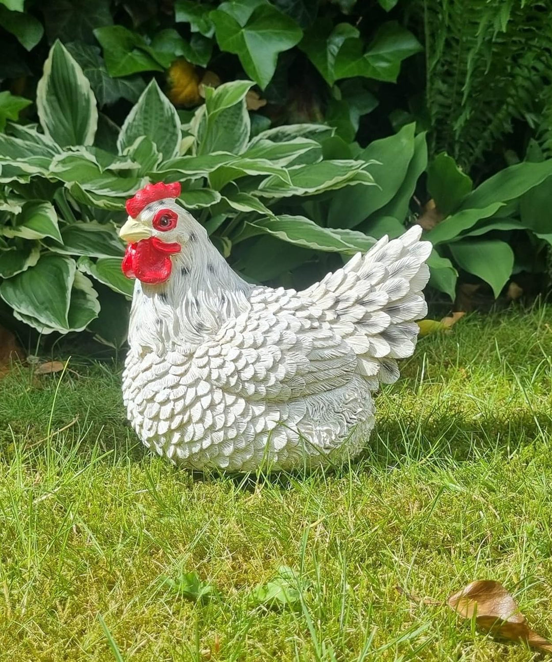 Figur Huhn sitzend - für Haus & Garten - lebensecht - 26 x 17 x 20 cm - Weiss