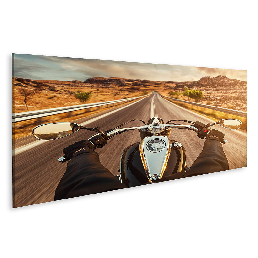 islandburner Bild auf Leinwand Motorrad Fahrer auf einsamen US Highway im Sonnenuntergang Bilder Wan