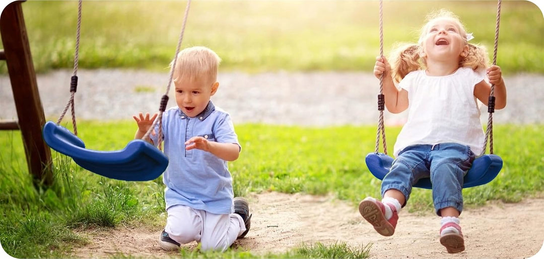 KRUMAD Kinderschaukel Outdoor &amp; Indoor, Ergonomische Schaukel Kinder, Höhenverstellbaren Seilen 115–