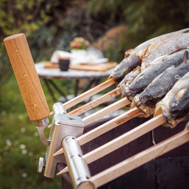 Grillrost.com Das Original Steckelfischhalter | Asado Grill| mit innovativer Höhenverstellung für Fe