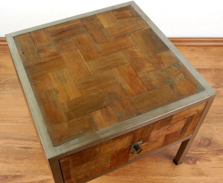 livasia Java Beistelltisch aus Metall und Teakholz | Nachttisch im Industrial Design | Asiatische Mö