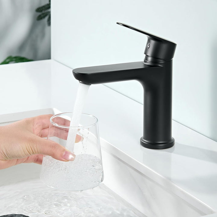 CECIPA Wasserhahn Bad Schwarz, Waschtischarmatur mit Auslauf Höhe 10cm, Schwarz