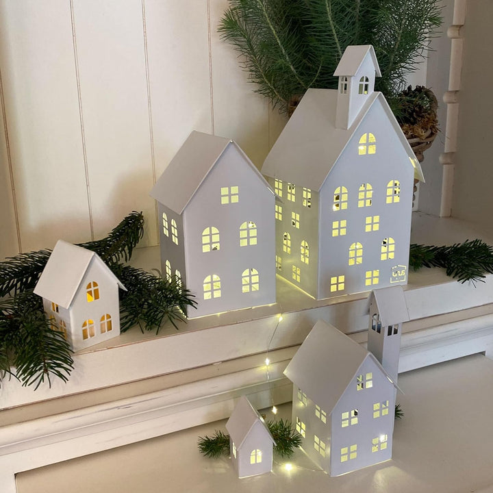 UNUS Deko Häuser 5er Set, Lichthäuser aus Metall, in Weiss, Herbstdeko Outdoor, Weihnachtsdorf für G