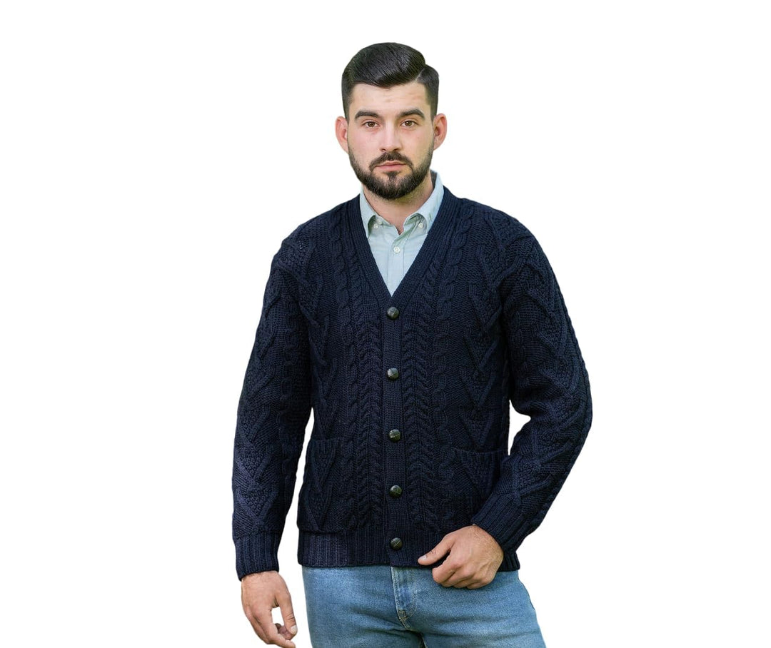 SAOL Herren Aran Irish Cable Knit Strickjacke Cardigan aus 100% Merinowolle mit V-Ausschnitt und Knö