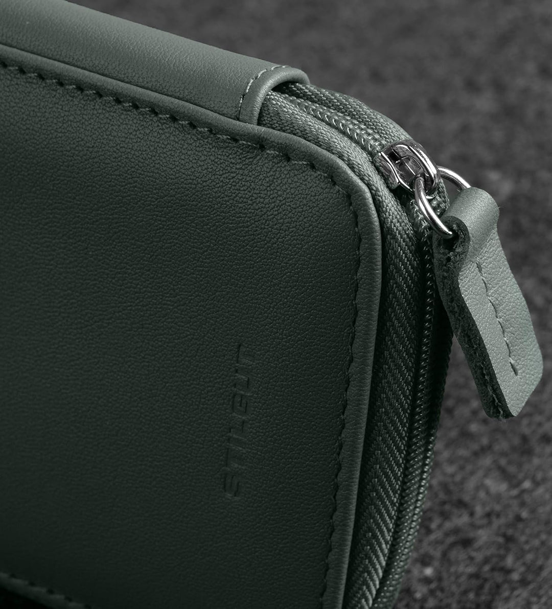 STILGUT Handytasche kompatibel mit iPhone 13 Mini, iPhone SE 2022 und andere Smartphones bis 5,4“, H