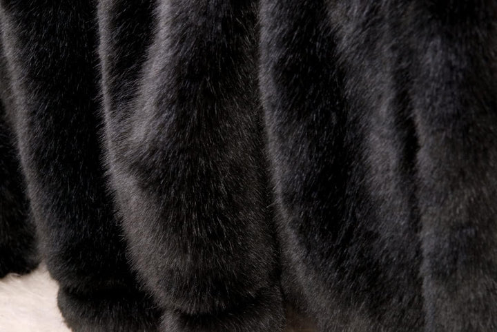 Wohnen & Accessoires GmbH & Co. KG Luxuriöse Felldecke Zobel schwarz - 5 Grössen - 150 x 200 cm bis