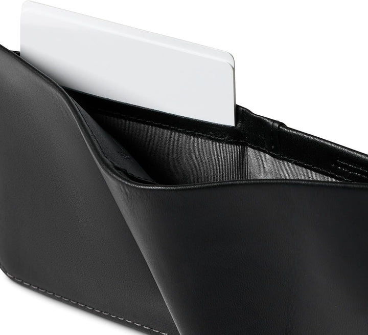 Bellroy Hide & Seek – dünne, klassische Lederbörse, optionaler RFID-Schutz (max. 12 Karten plus Sche
