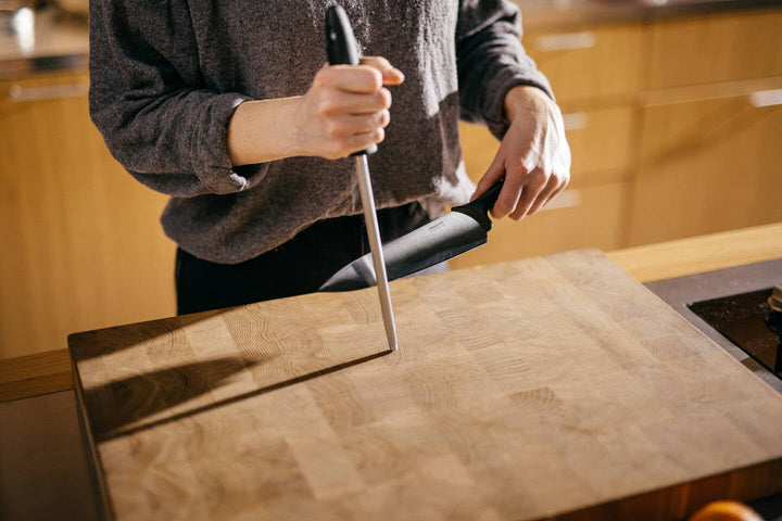 Fiskars Wetzstahl mit Kunststoffgriff, Essential, Rostfreier Edelstahl, HRC 53, Klingenlänge: 20 cm,
