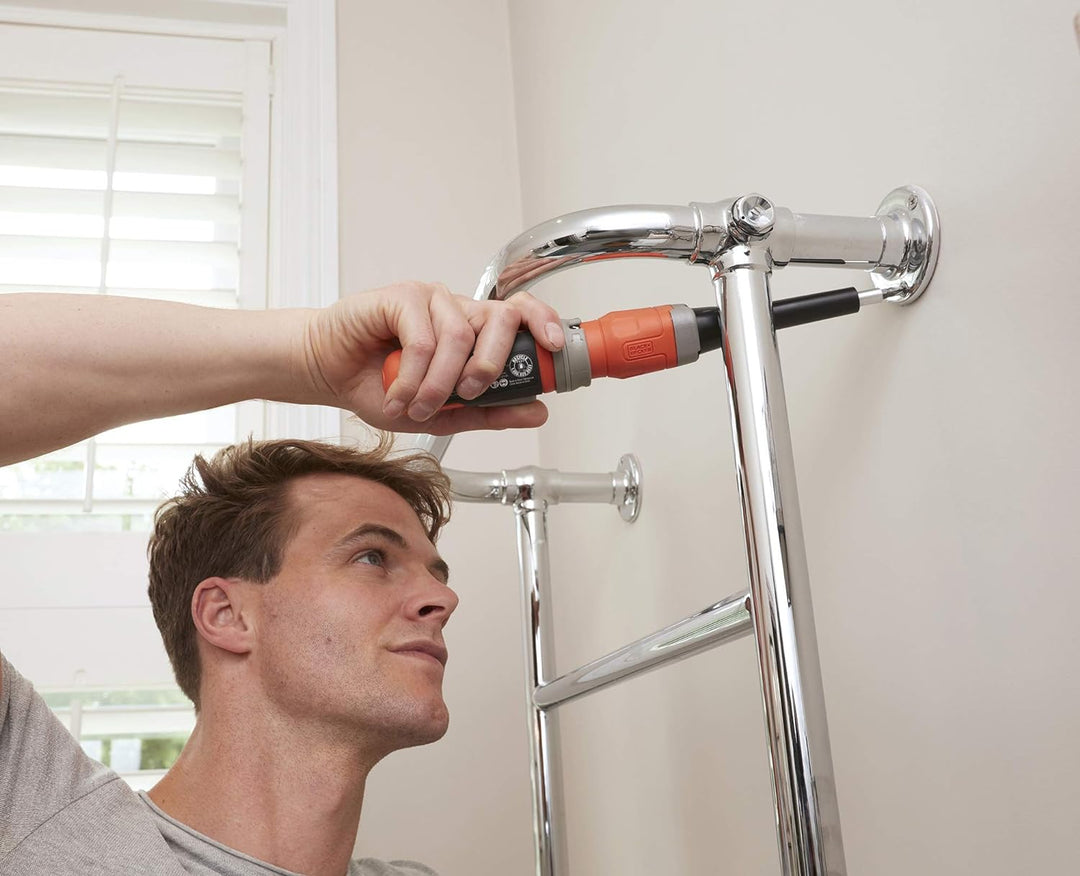 Black+Decker Akku-Stabschrauber (3.6V, 1,5 Ah, mit Schaftverlängerung, perfekt für kleine Schraubarb