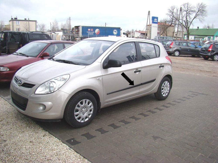 Spangenberg Seitenschutzleisten schwarz passend für Hyundai i20 I Schrägheck 5-Türer vor Facelift Ba