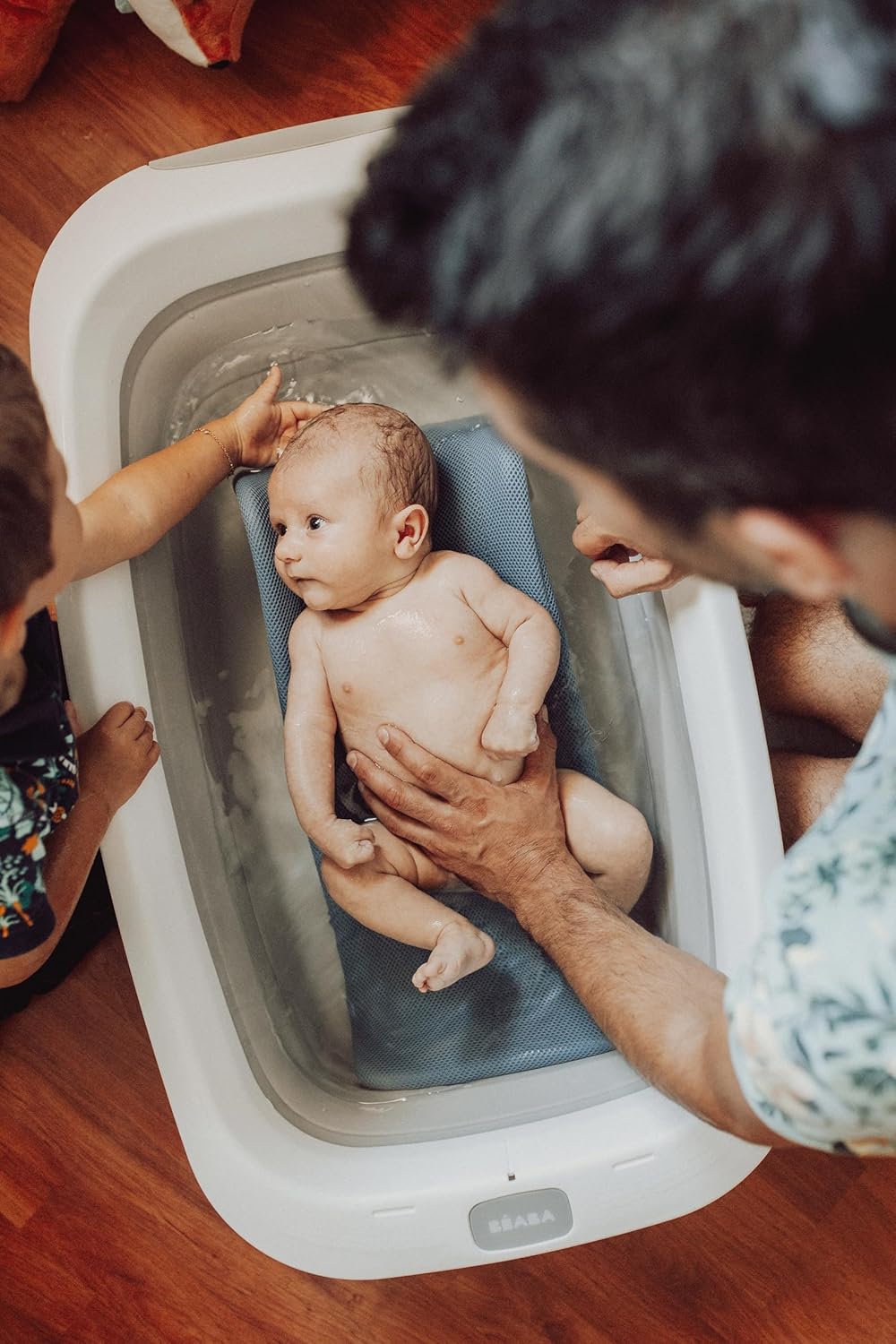 BÉABA, Faltbare Babybadewanne, Ultrakompakt, Rutschfeste Füsse, Trendiges Design, Abflussstopfen, Pr