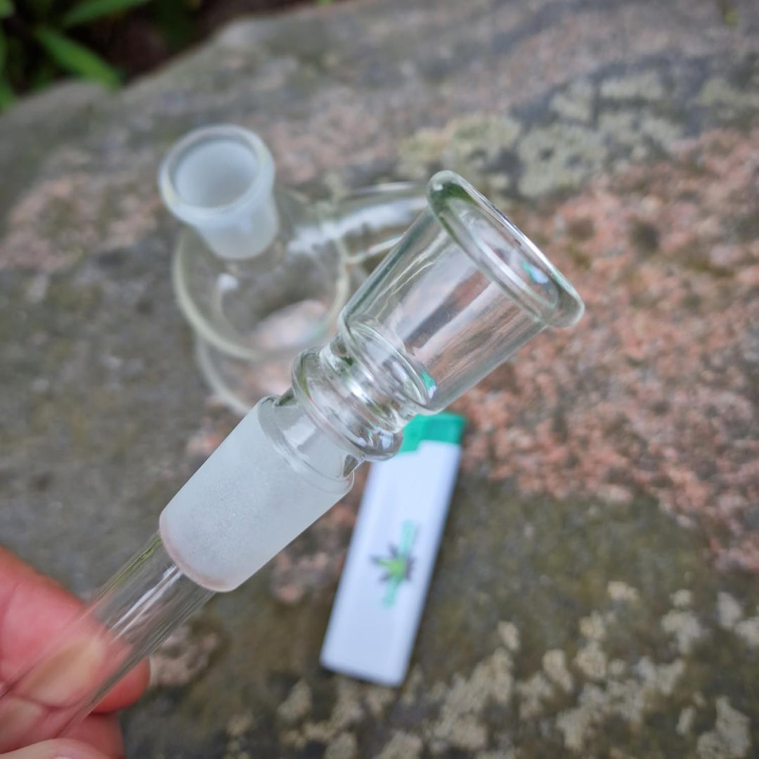 Budawi® 18,8er Boost Vorkühler für die Glasbong inkl. Feuerzeug Powered by bongrauch