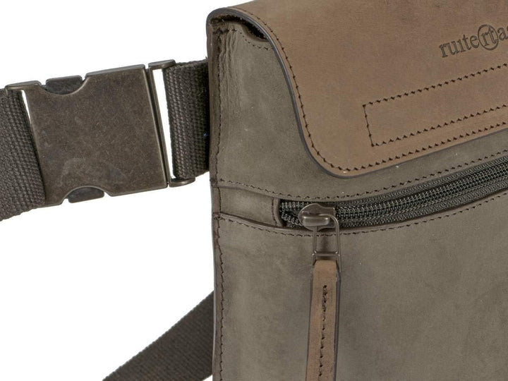 Ruitertassen Gürteltasche Leder Beintasche Hüfttasche Biker Tasche LegBag braun 19x25cm 4056-76