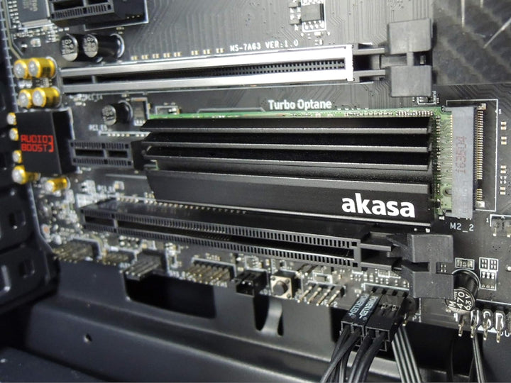 Akasa M.2 SSD Kühlkörper, Aluminium Kühlkörper Kühlrippen, Mit Thermoklebeband, Passend für M.2 2280