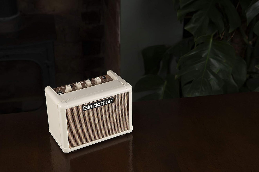 Blackstar Fly 3 Akustischer, tragbarer, batteriebetriebener Mini-Gitarrenverstärker mit 3 Watt, eing