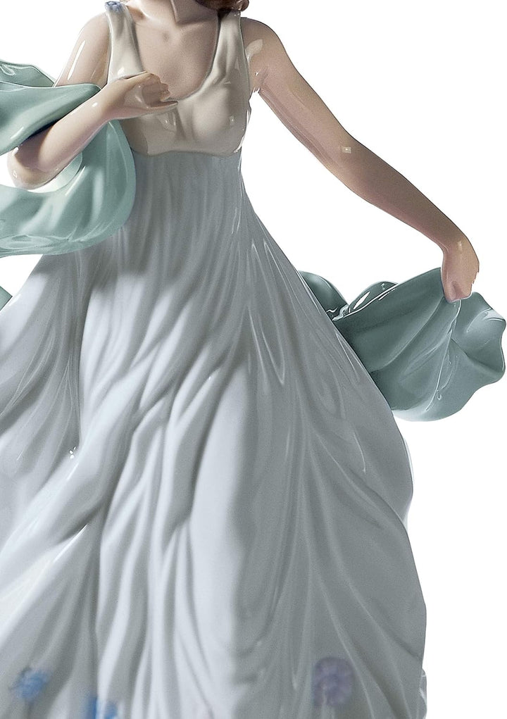 LLADRÓ Frauen-Figur Sommerserenade. Dame. Porzellan.