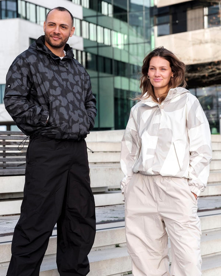 LARKSON Hardshell Regenjacke Damen Herren - Elin M Sand, M Sand