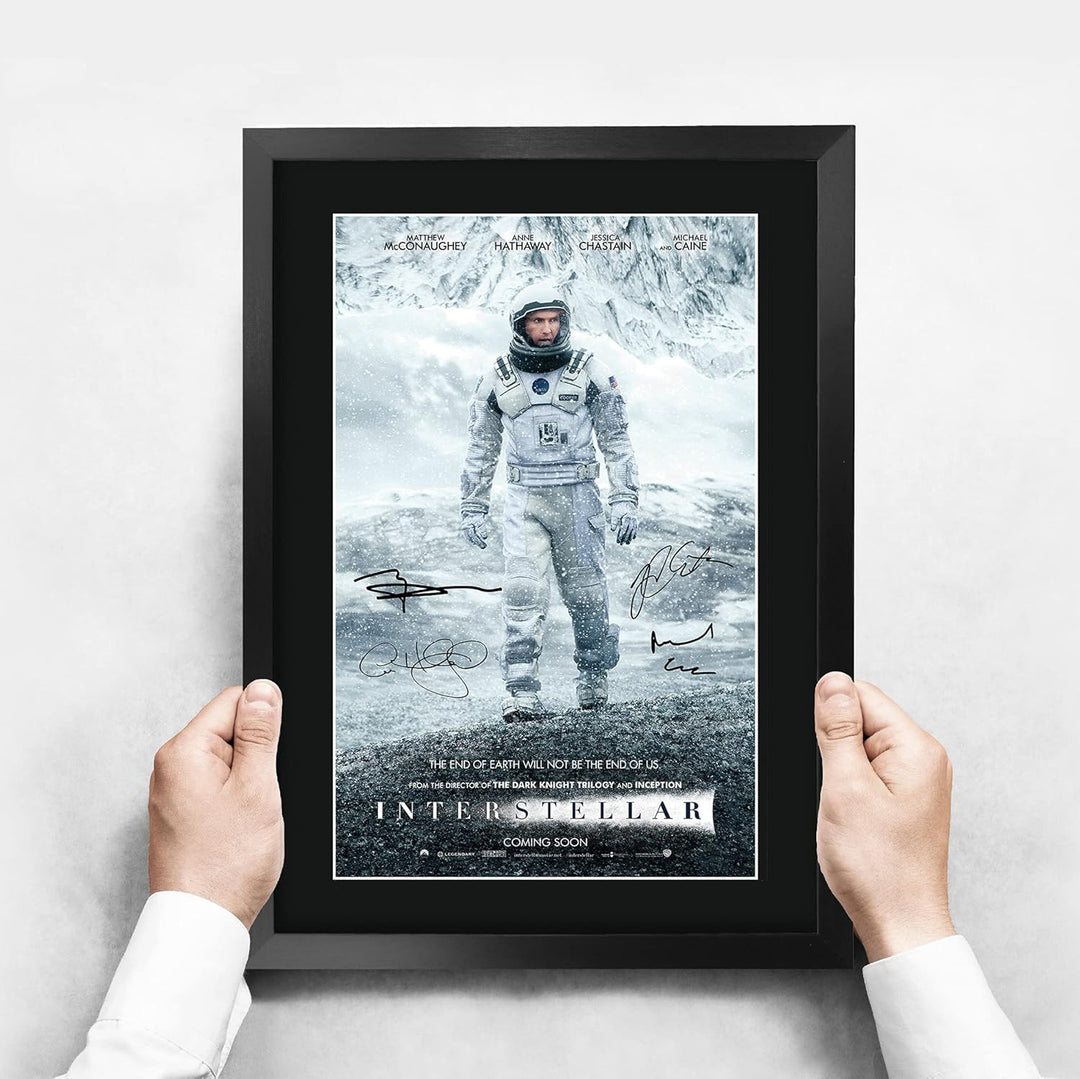 HWC Trading FR A3 Interstellar Matthew McConaughey, Anne Hathaway Geschenke Geduckter Poster Signier