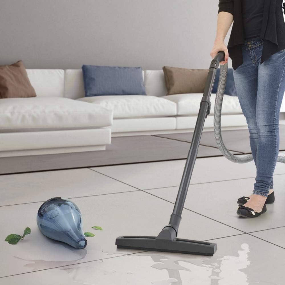 BLACK+DECKER Nass und Trockensauger BXVC20XTE mit Integrierte Steckdose für Elektrowerkzeug (1400 W,