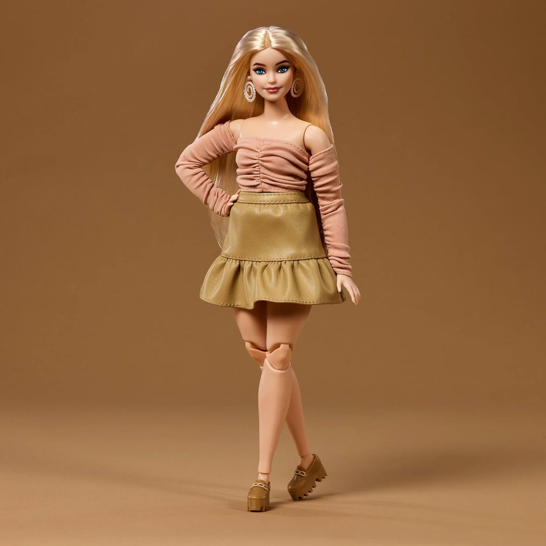 Barbie Basics You Create Neutral Kit 003 mit individuell gestaltbarer Modepuppe und Mode in universe