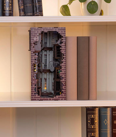 Revell Modellbausatz Tiny Adventures I Diagon Alley Harry Potter I 3D Miniaturhaus I DIY Book Nook H
