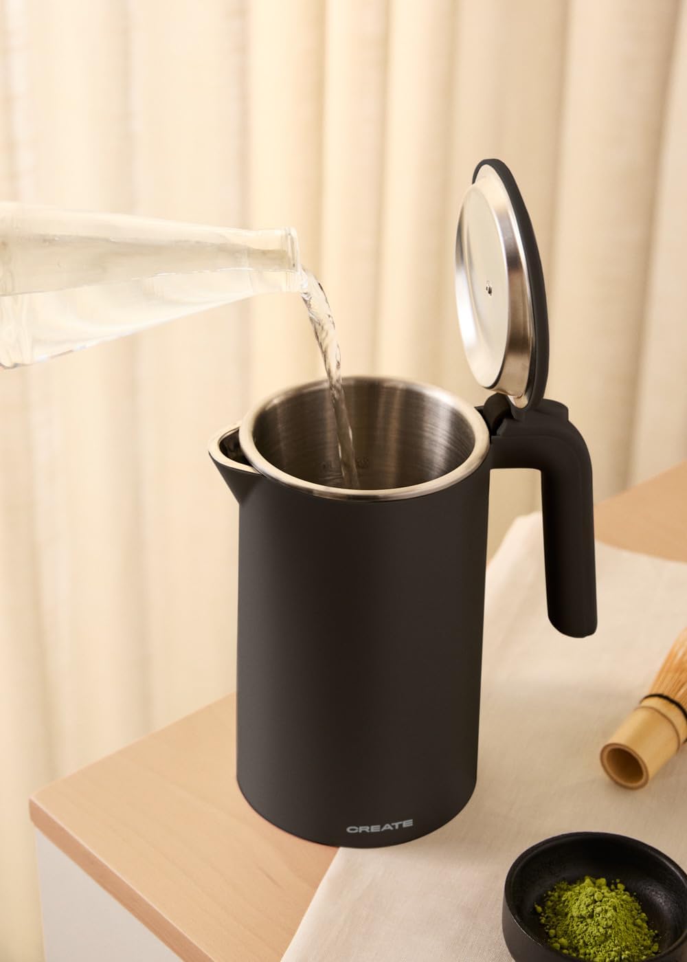 CREATE/KETTLE STUDIO PRO/Elektrischer Wasserkocher 1L Schwarz/Temperaturregelung, Warmhaltefunktion,