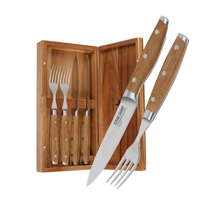 Steak Champ Fleischgabel und Steakmesser, 2 x 2 Stk.: Gabeln und Messer aus Klingenstahl, mit Mikrow