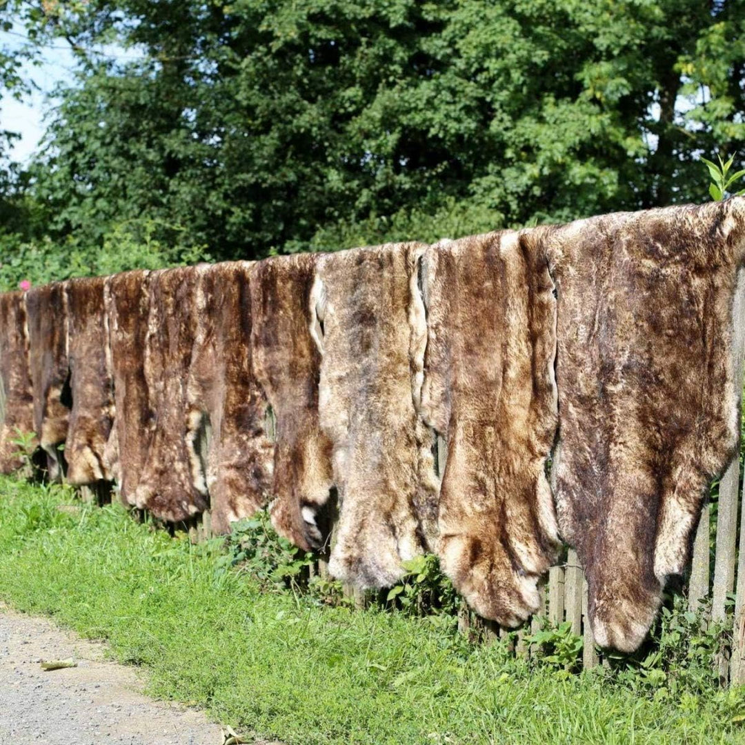 Hollert Lammfell geflammt Kurzhaar Schwarz/Weiss & Braun&Weiss Merino Schaffell Echtfell Läufer Deko