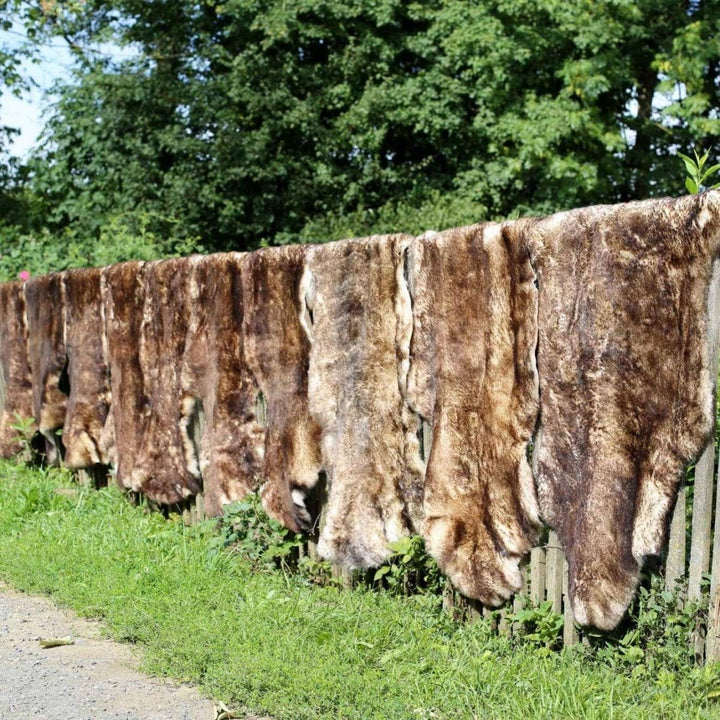 Hollert Lammfell geflammt Kurzhaar Schwarz/Weiss & Braun&Weiss Merino Schaffell Echtfell Läufer Deko