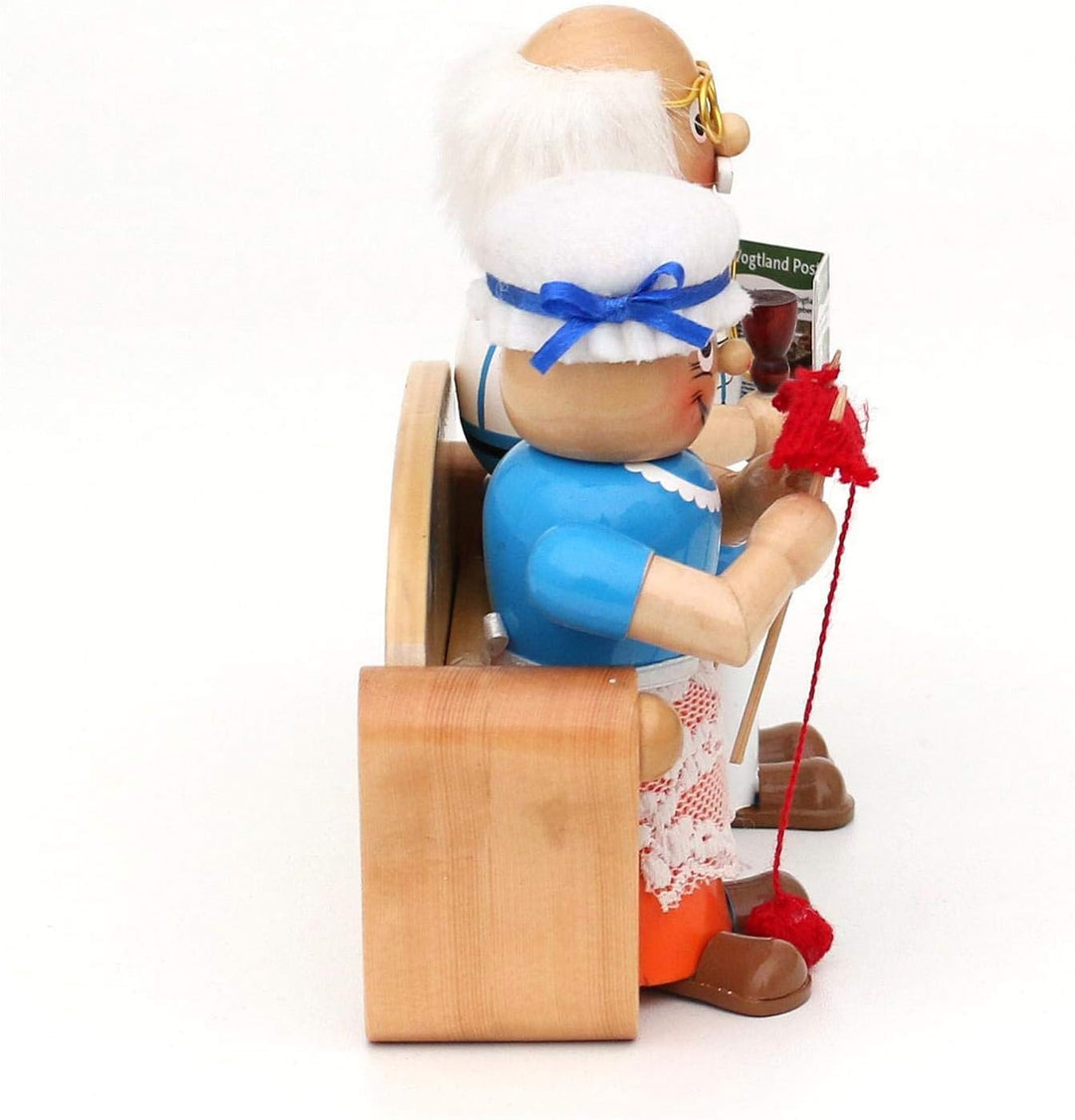 Dekohelden24 Holz Räucherfigur Oma und Opa auf Sofa, Masse ca. 17,5 x 7,5 x 15 cm, 15 cm, Sofa