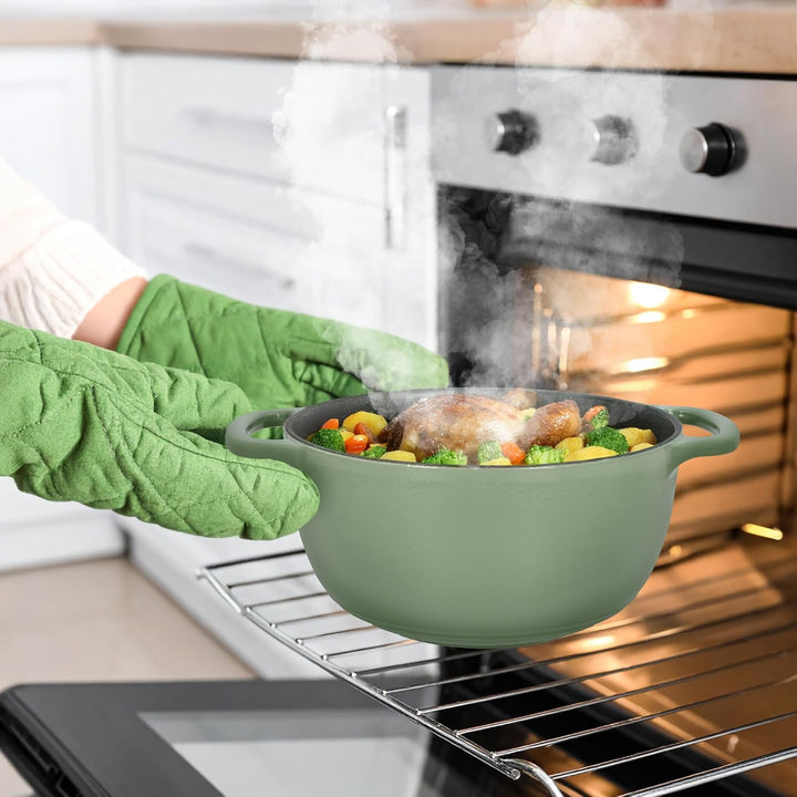 BROWIN® Gusseiserner Emaille-Kochtopf 330544 | 31 x 24 x 12 cm | Grün. 4 L | Emaille Bräter mit Deck