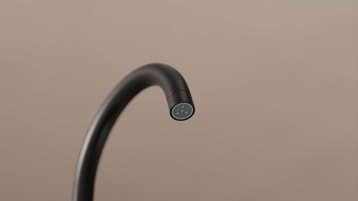 Primagran Wasserhahn Küche Schwarz, Hochdruck Mischbatterie, Spültischarmatur 360° Drehung