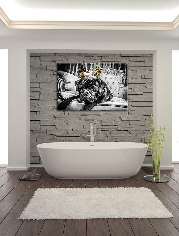 Mops mit Krone auf Thron schwarz/weiss Format: 100x70 auf Leinwand, XXL riesige Bilder fertig gerahm